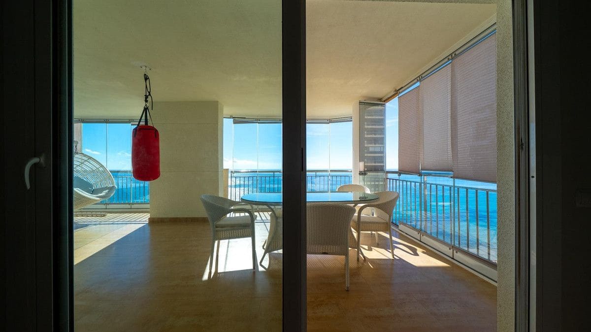 Apartamento de 4 habitaciones en Calpe / Calp en venta - 1.600.000 € (Ref: 10013628)
