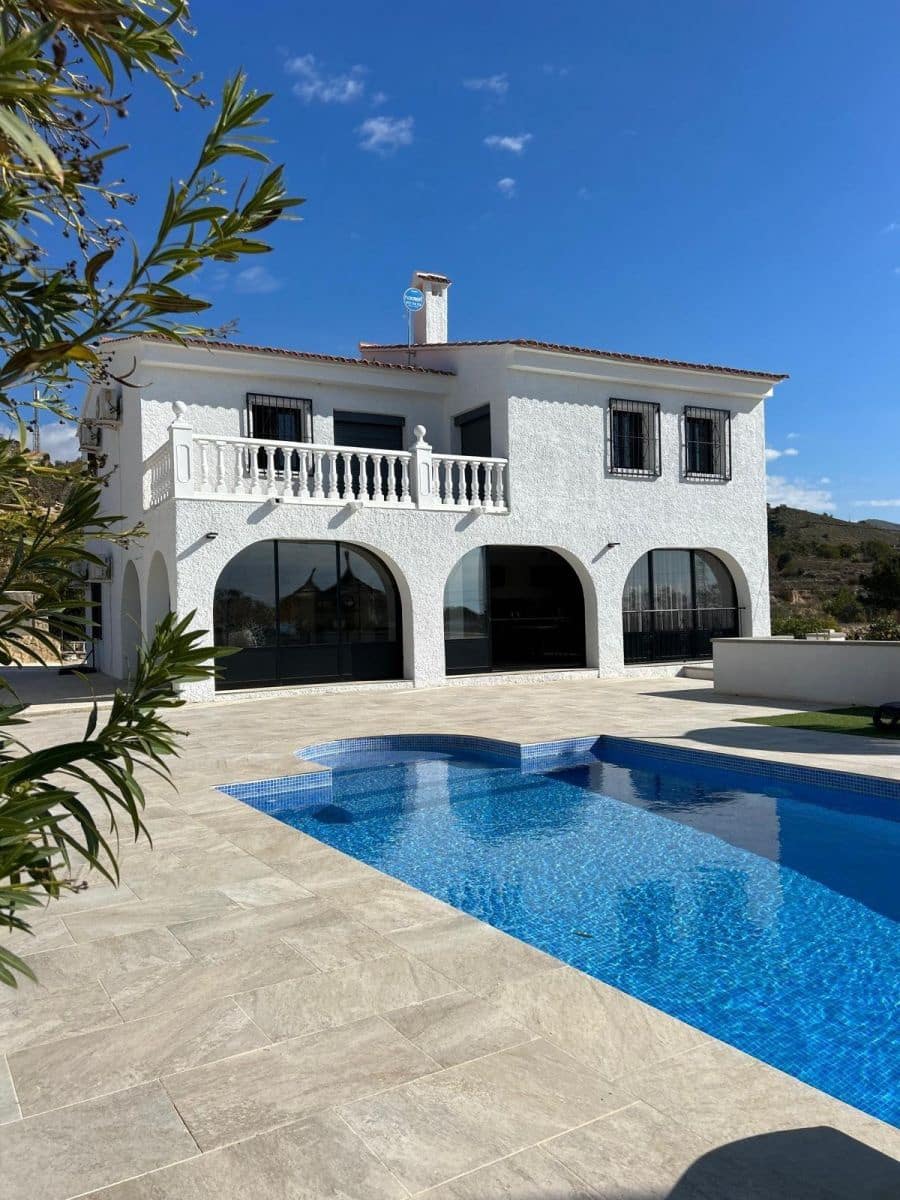 Chalet de 4 habitaciones en La Villajoyosa / Vila Joiosa en venta - 1.200.000 € (Ref: 10013639)