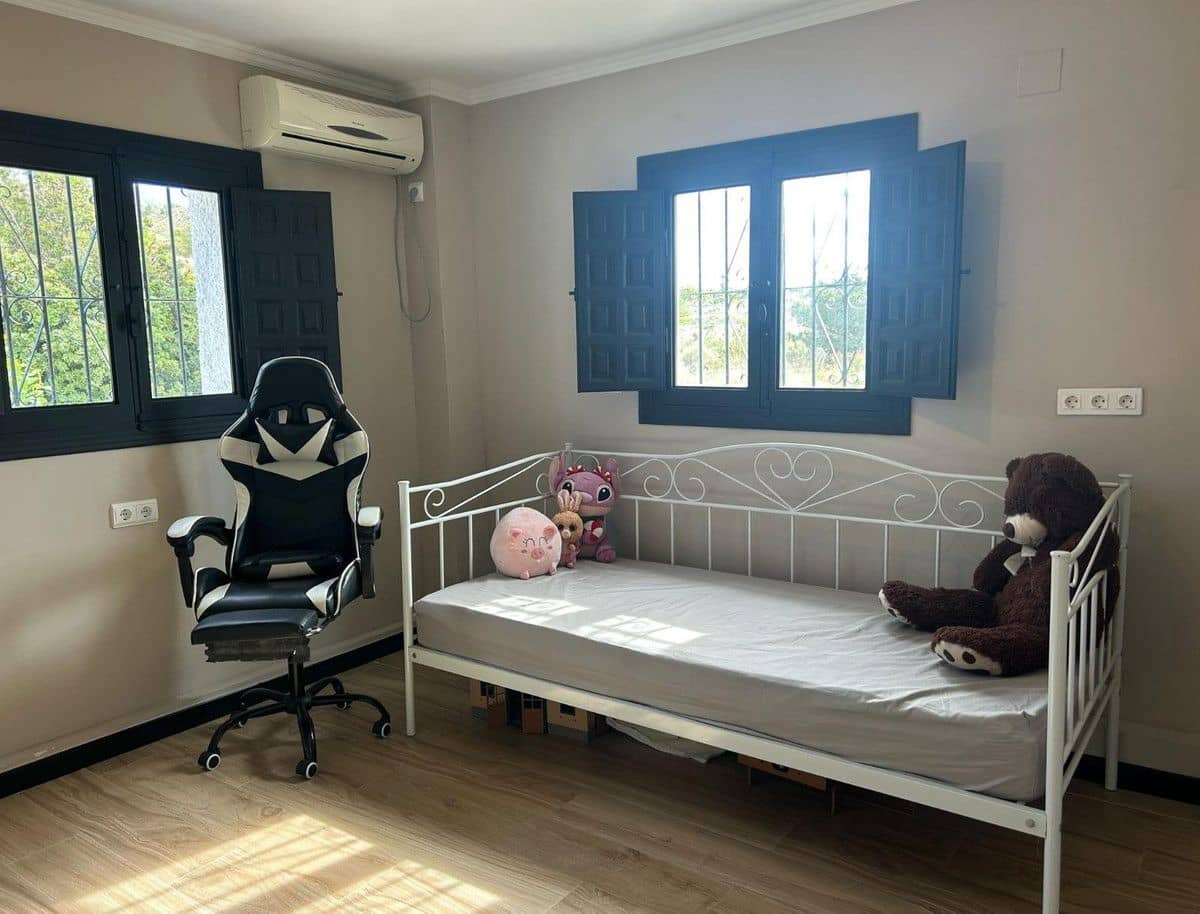 Chalet de 4 habitaciones en La Villajoyosa / Vila Joiosa en venta - 1.200.000 € (Ref: 10013639)