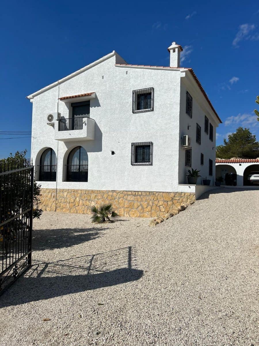 Chalet de 4 habitaciones en La Villajoyosa / Vila Joiosa en venta - 1.200.000 € (Ref: 10013639)