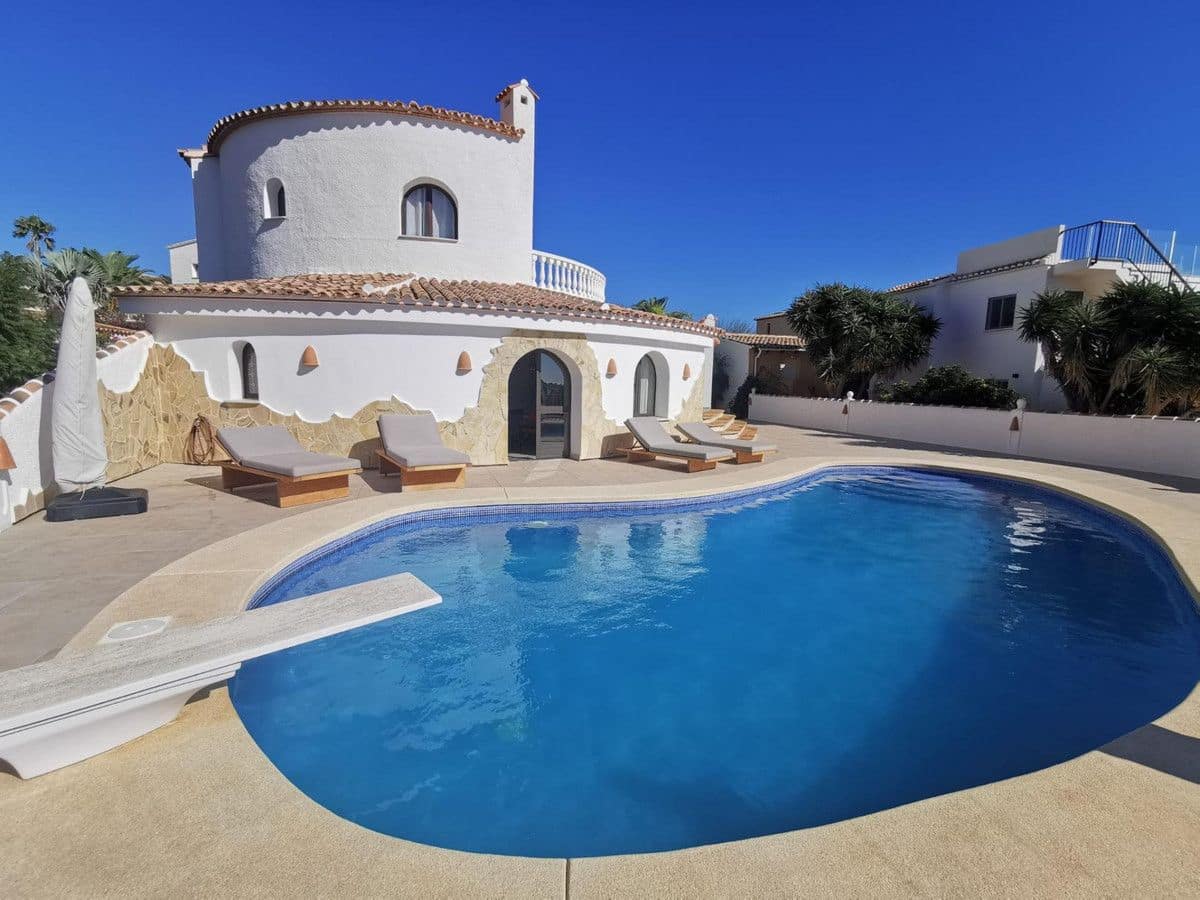 5 slaapkamer Villa te koop in Benitachell / Benitatxell - € 630.000 (Ref: 10013649)