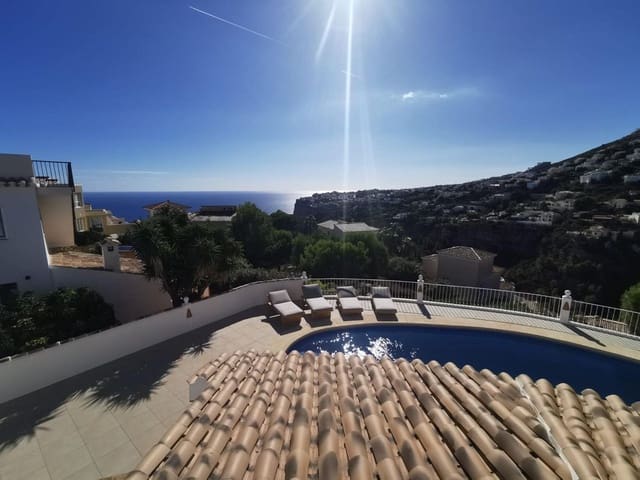 5 slaapkamer Villa te koop in Benitachell / Benitatxell - € 630.000 (Ref: 10013649)