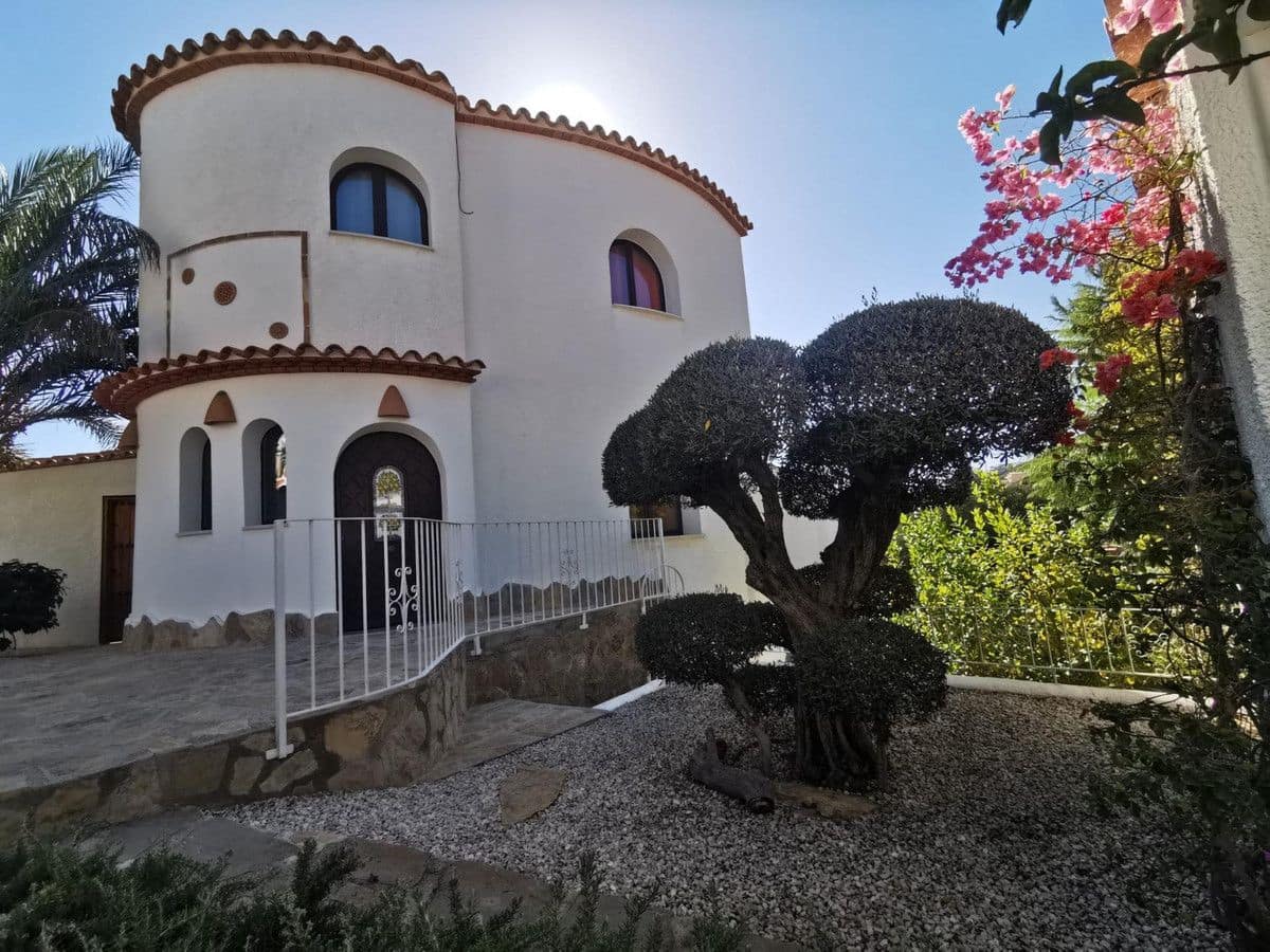 5 slaapkamer Villa te koop in Benitachell / Benitatxell - € 630.000 (Ref: 10013649)