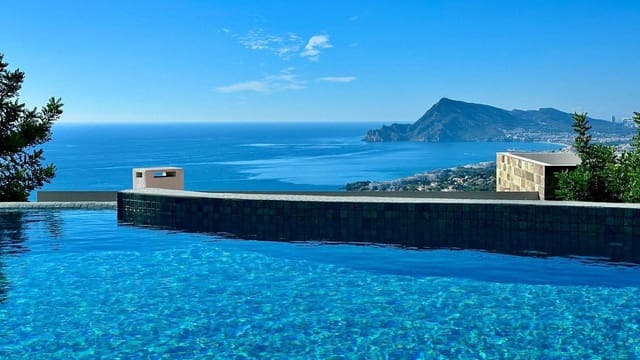 4 quarto Moradia para venda em Altea com piscina - 2 500 000 € (Ref: 10013657)