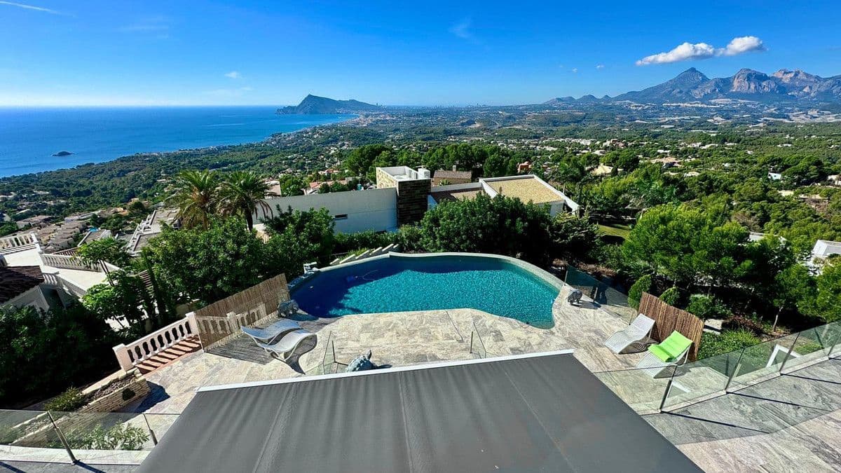 4 quarto Moradia para venda em Altea com piscina - 2 500 000 € (Ref: 10013657)