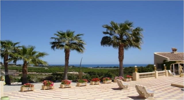 1 soverom Villa til salgs i Alfaz del Pi / L'Alfàs del Pi - € 1 750 000 (Ref: 10013658)