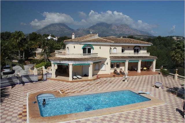 1 soverom Villa til salgs i Alfaz del Pi / L'Alfàs del Pi - € 1 750 000 (Ref: 10013658)