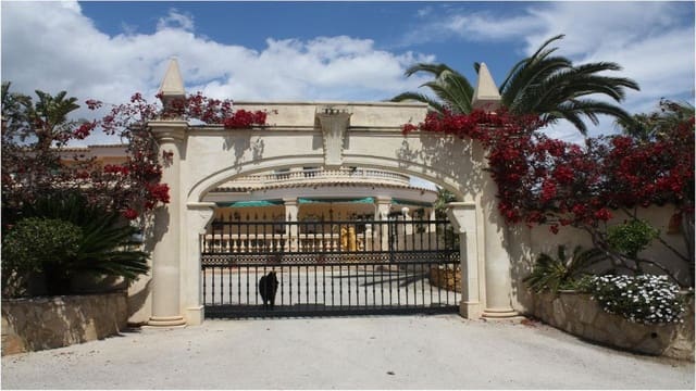 1 soverom Villa til salgs i Alfaz del Pi / L'Alfàs del Pi - € 1 750 000 (Ref: 10013658)