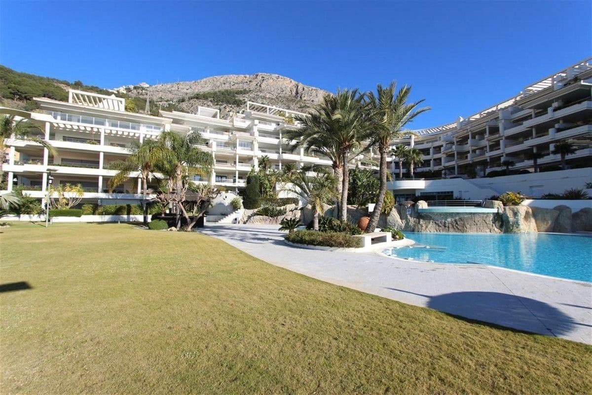 4 bedroom Apartment for sale in Altea - € 1,450,000 (Ref: 10013675)