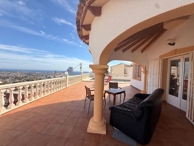 4 bedroom Villa for sale in Calpe / Calp - € 690,000 (Ref: 10013676)