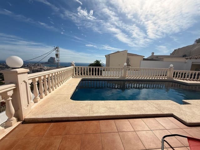 4 bedroom Villa for sale in Calpe / Calp - € 690,000 (Ref: 10013676)