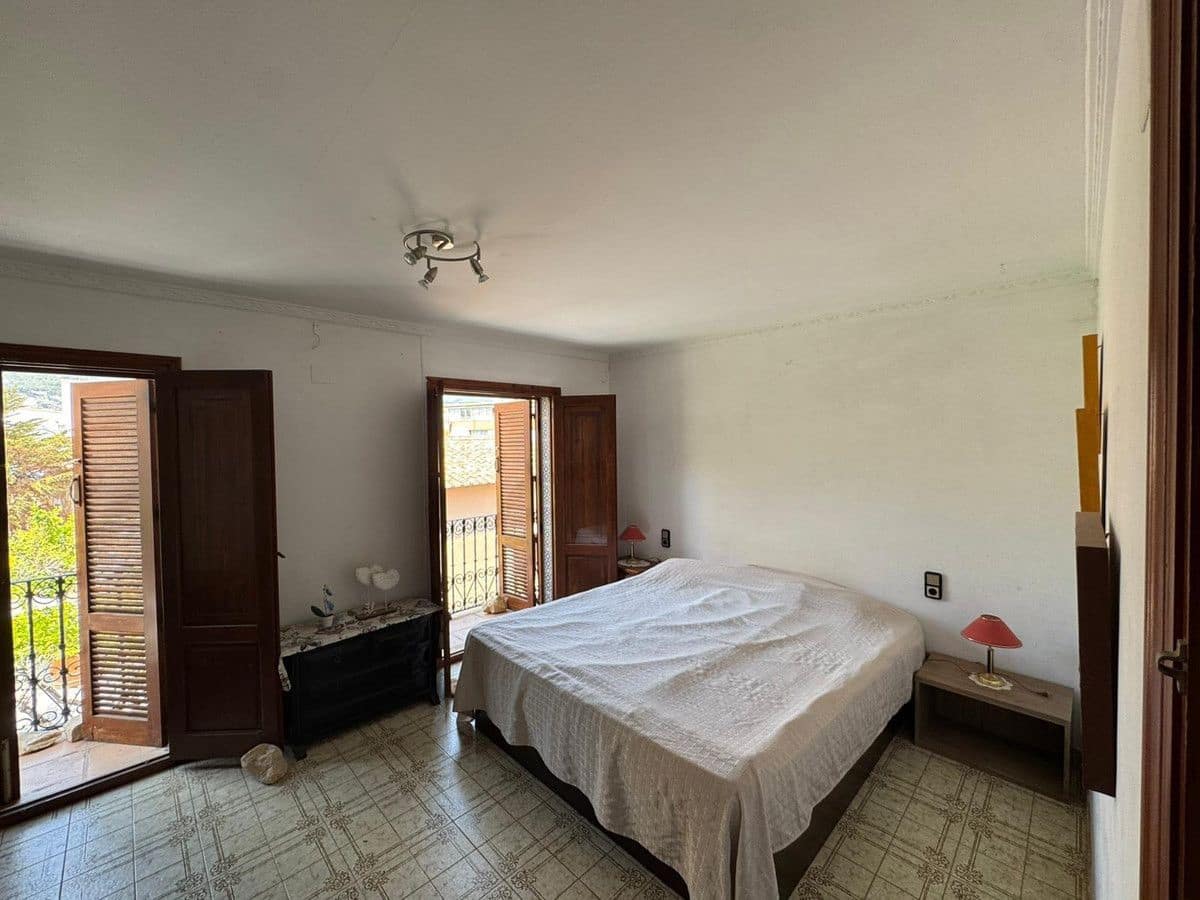 Chalet de 7 habitaciones en Calpe / Calp en venta - 495.000 € (Ref: 10013679)