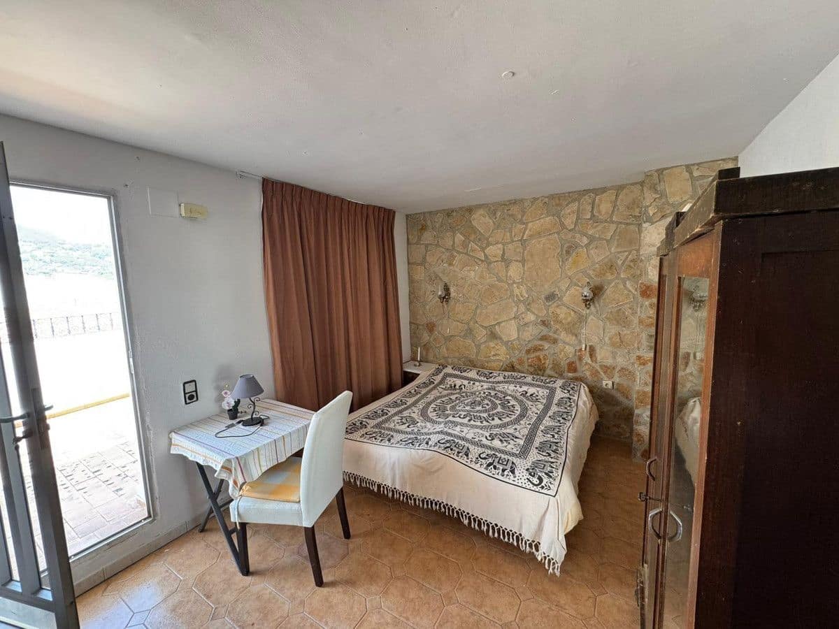 Chalet de 7 habitaciones en Calpe / Calp en venta - 495.000 € (Ref: 10013679)