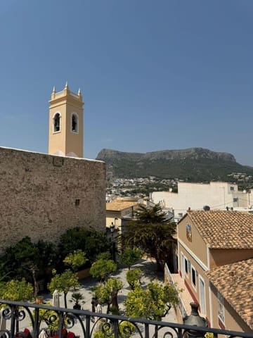 Chalet de 7 habitaciones en Calpe / Calp en venta - 495.000 € (Ref: 10013679)