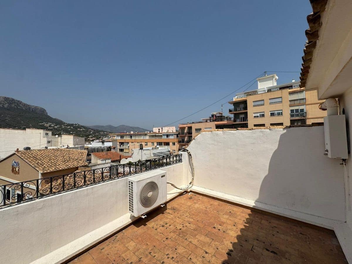 Chalet de 7 habitaciones en Calpe / Calp en venta - 495.000 € (Ref: 10013679)