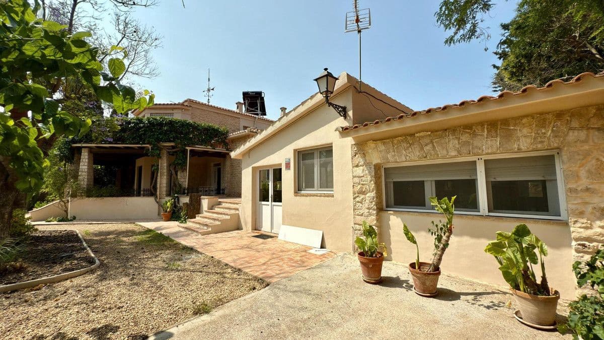 6 slaapkamer Villa te koop in Alicante stad - € 1.300.000 (Ref: 10013686)