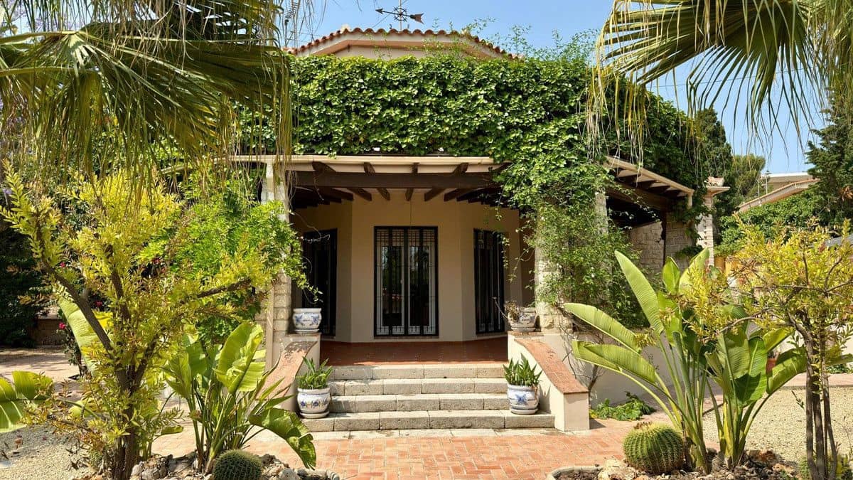6 slaapkamer Villa te koop in Alicante stad - € 1.300.000 (Ref: 10013686)
