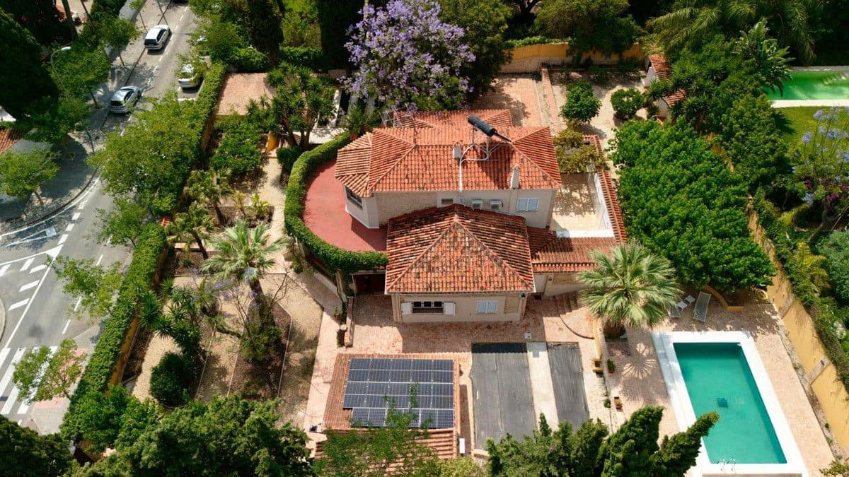 6 slaapkamer Villa te koop in Alicante stad - € 1.300.000 (Ref: 10013686)