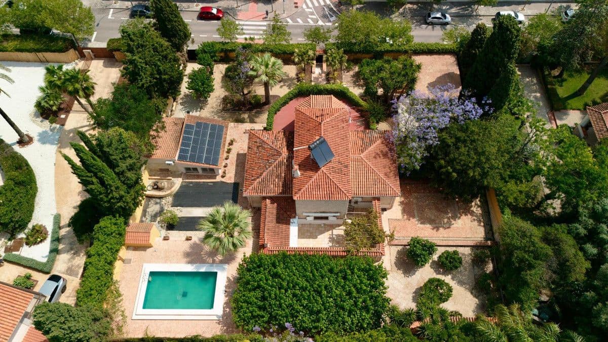 6 slaapkamer Villa te koop in Alicante stad - € 1.300.000 (Ref: 10013686)