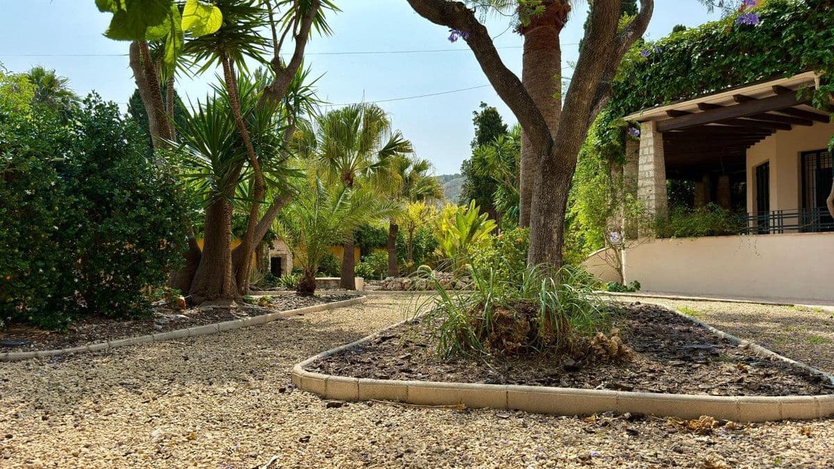 6 slaapkamer Villa te koop in Alicante stad - € 1.300.000 (Ref: 10013686)