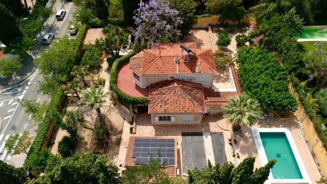 6 bedroom Villa for sale in Mercado, Alicante / Alacant city - € 1,300,000 (Ref: 10013686)