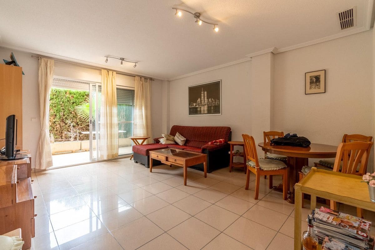 3 bedroom Apartment for sale in El Campello - € 590,000 (Ref: 10013699)