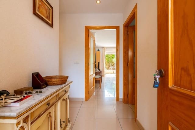 3 bedroom Apartment for sale in El Campello - € 590,000 (Ref: 10013699)