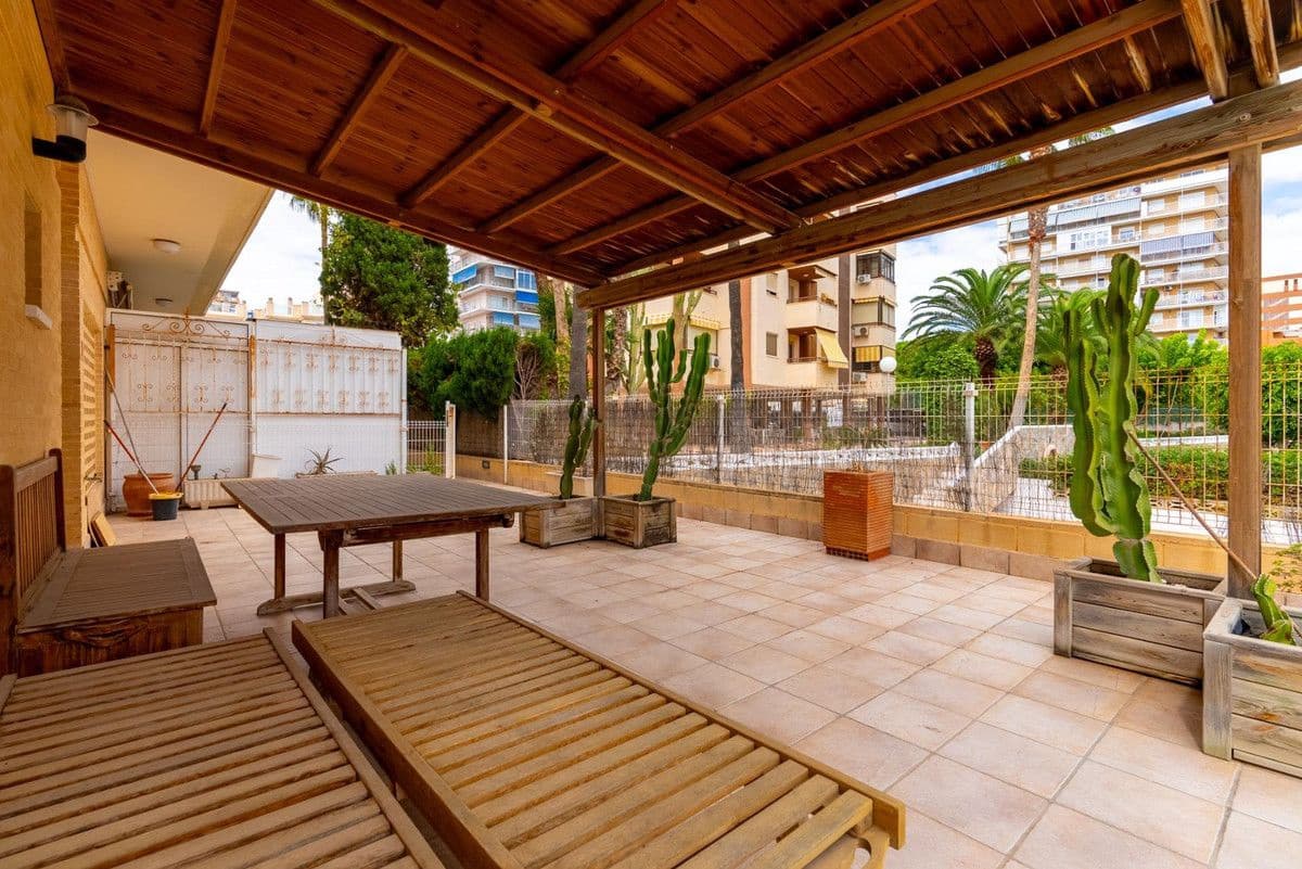 3 bedroom Apartment for sale in El Campello - € 590,000 (Ref: 10013699)