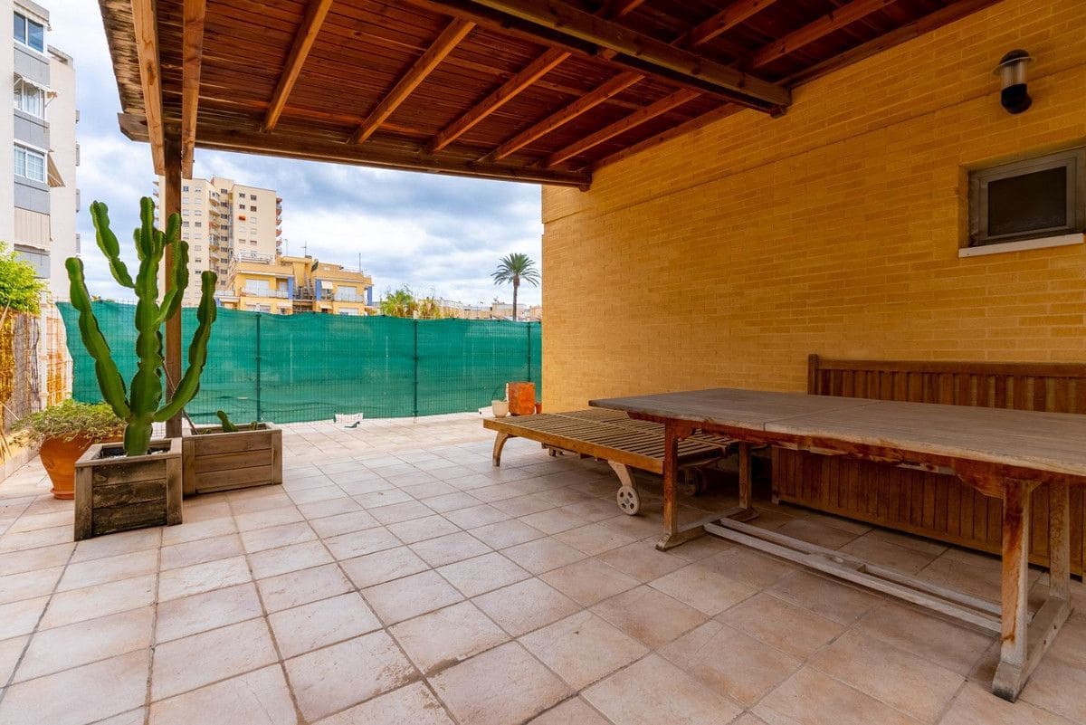 3 bedroom Apartment for sale in El Campello - € 590,000 (Ref: 10013699)