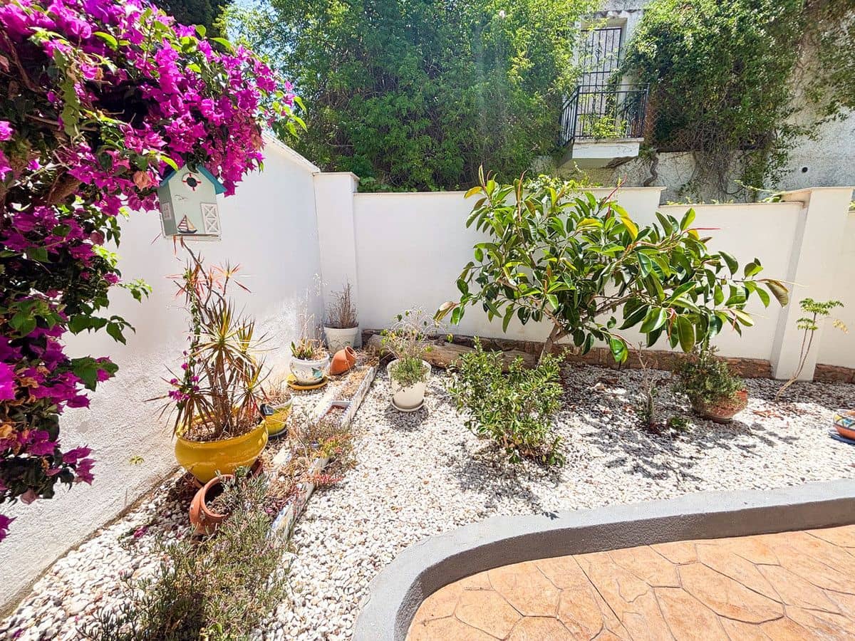 Chalet de 7 habitaciones en Campoamor en venta - 1.350.000 € (Ref: 10013703)