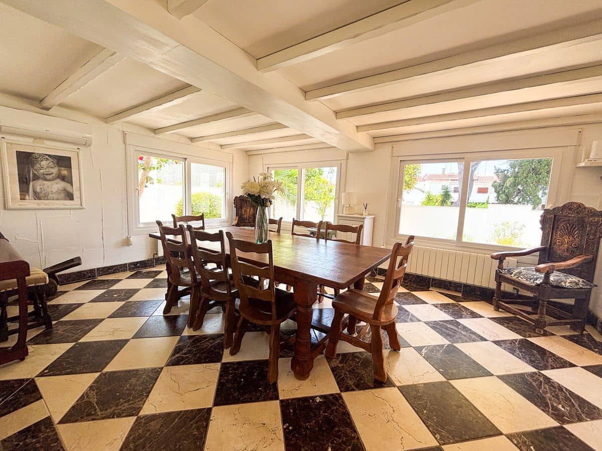 Chalet de 7 habitaciones en Campoamor en venta - 1.350.000 € (Ref: 10013703)