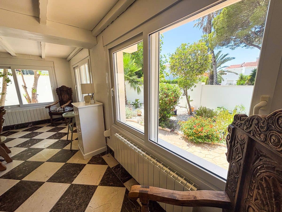 Chalet de 7 habitaciones en Campoamor en venta - 1.350.000 € (Ref: 10013703)