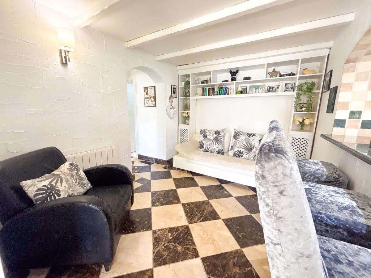 Chalet de 7 habitaciones en Campoamor en venta - 1.350.000 € (Ref: 10013703)