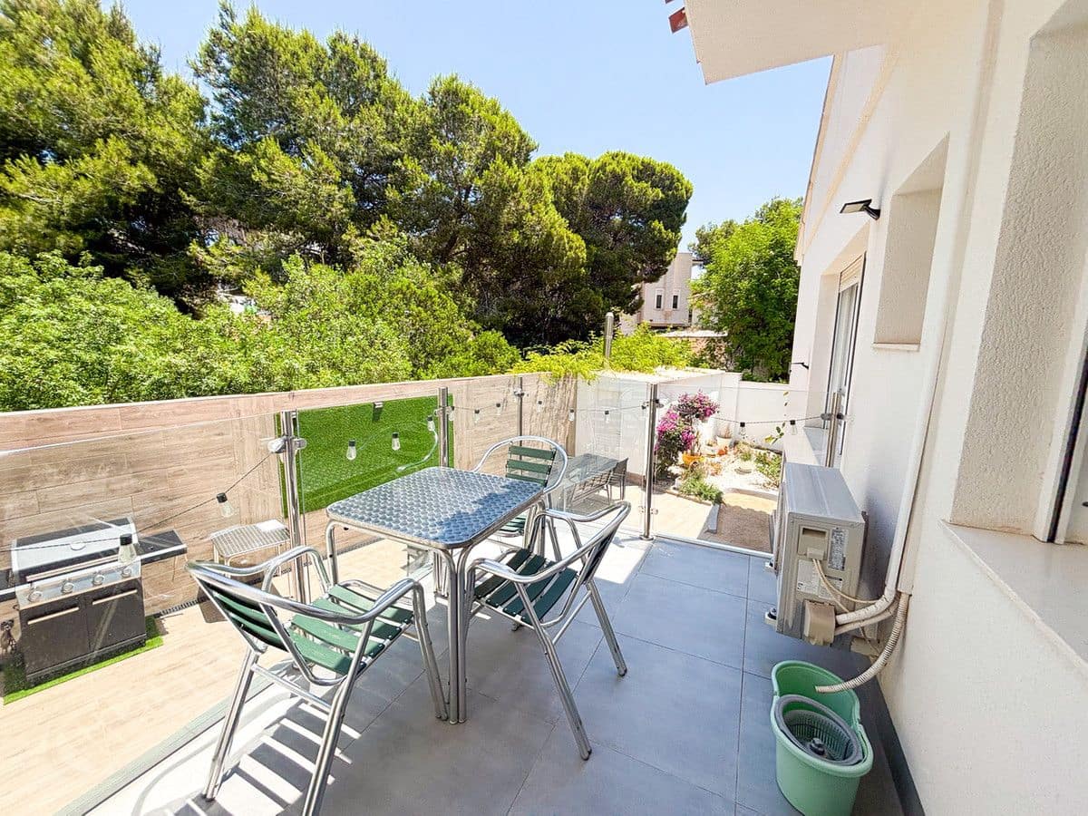 Chalet de 7 habitaciones en Campoamor en venta - 1.350.000 € (Ref: 10013703)