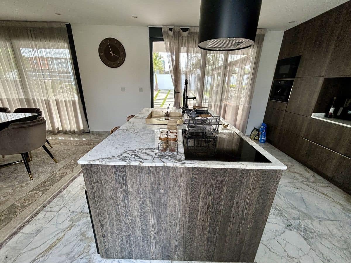 3 soveværelse Villa til salg i Orihuela Costa - € 1.320.000 (Ref: 10013704)