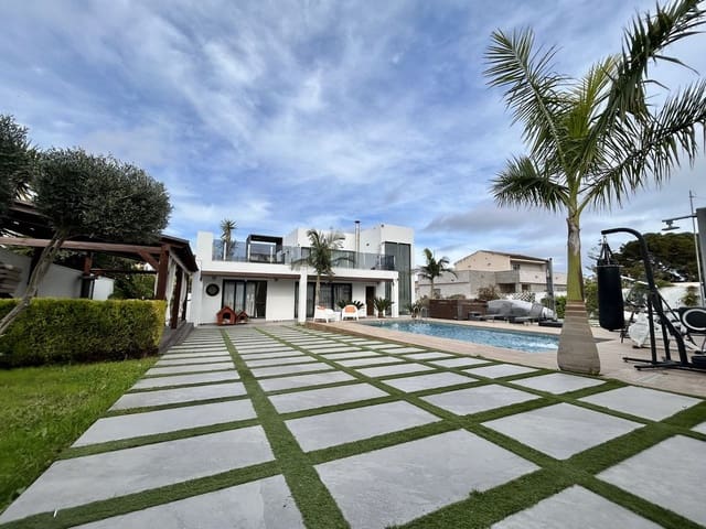 3 soveværelse Villa til salg i Orihuela Costa, Orihuela - € 1.320.000 (Ref: 10013704)