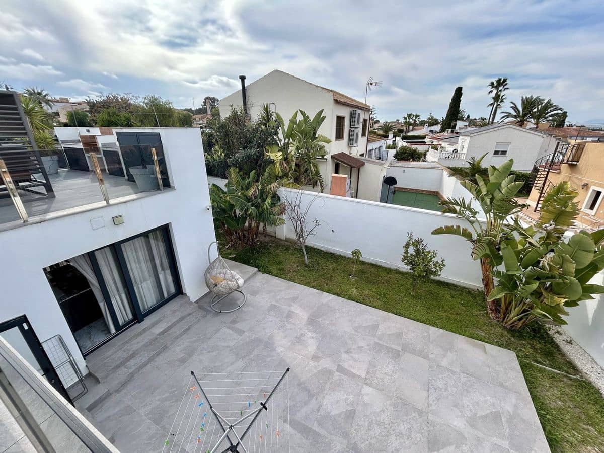 3 soveværelse Villa til salg i Orihuela Costa - € 1.320.000 (Ref: 10013704)