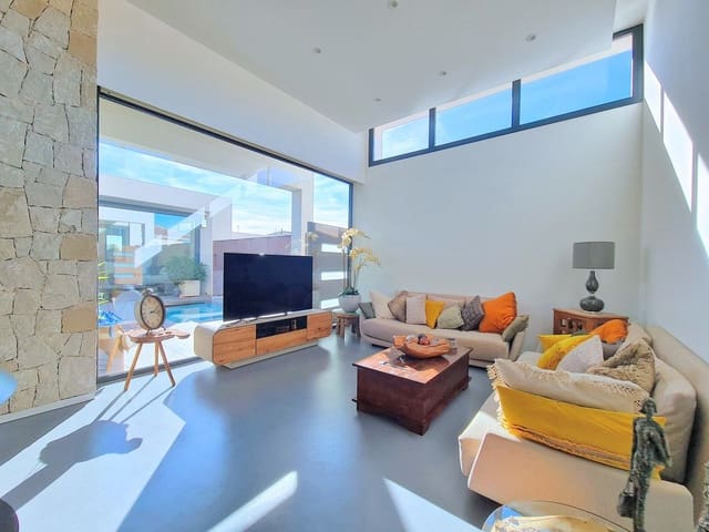 3 quarto Moradia para venda em Los Alcázares - 775 000 € (Ref: 10013706)