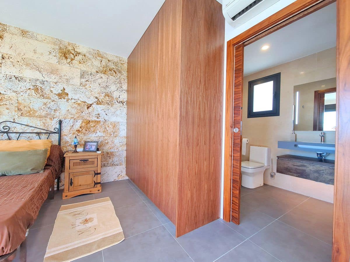 3 quarto Moradia para venda em Los Alcazares - 775 000 € (Ref: 10013706)