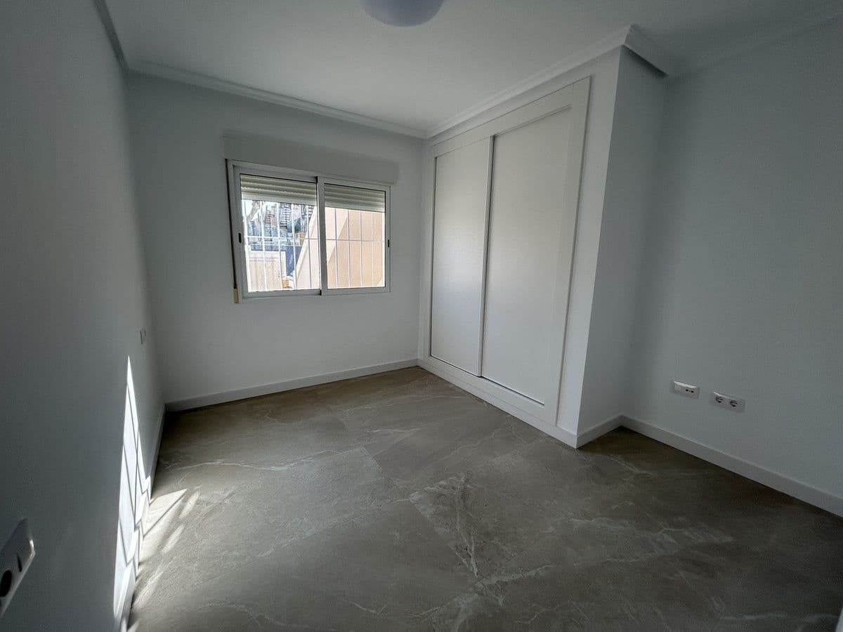 Apartamento de 2 habitaciones en Pilar de la Horadada en venta - 225.000 € (Ref: 10013710)
