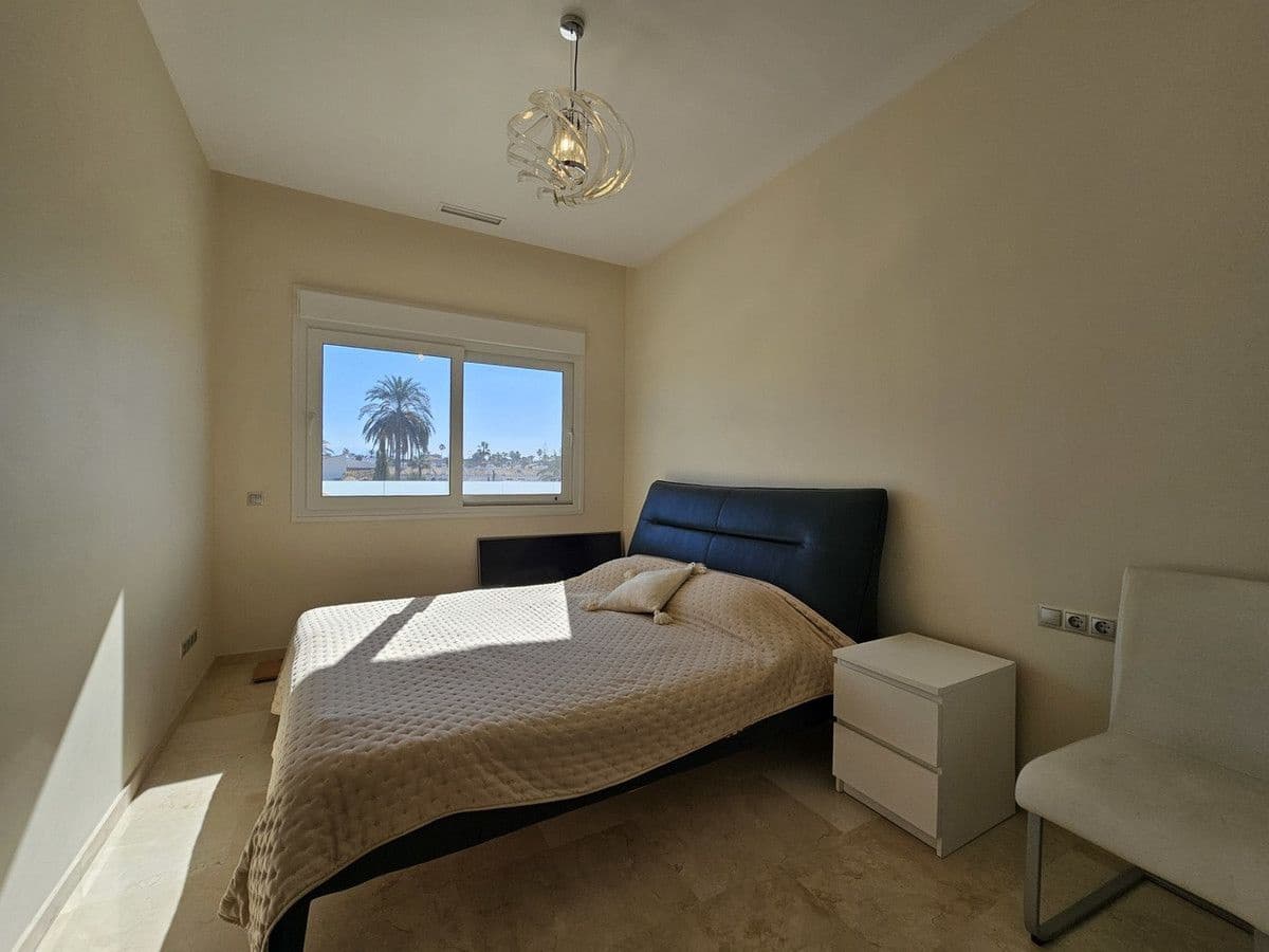 5 bedroom Villa for sale in La Zenia - € 1,500,000 (Ref: 10013718)