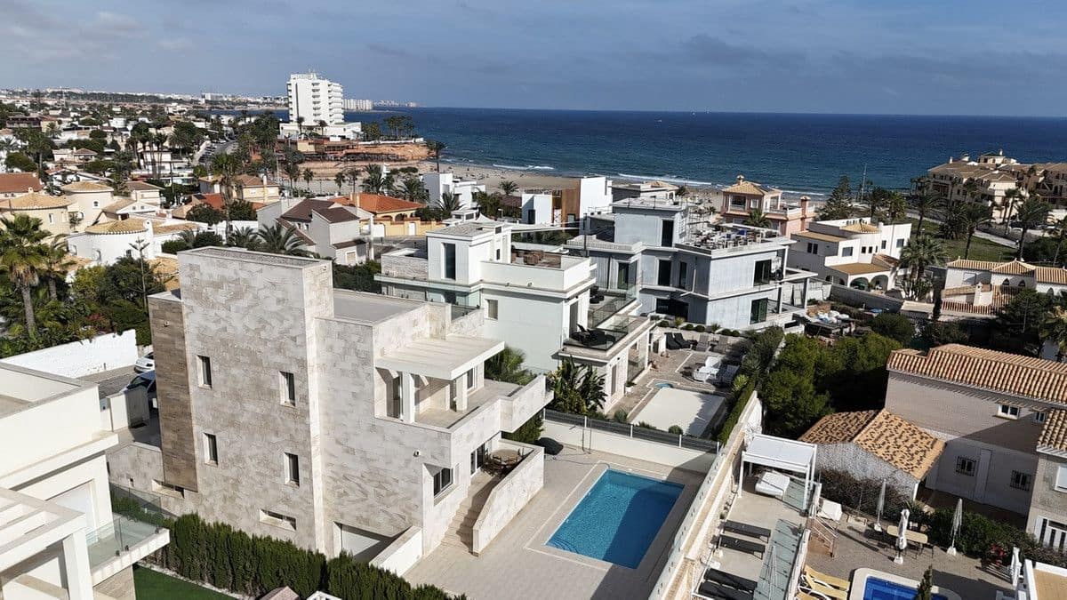 5 bedroom Villa for sale in La Zenia - € 1,500,000 (Ref: 10013718)