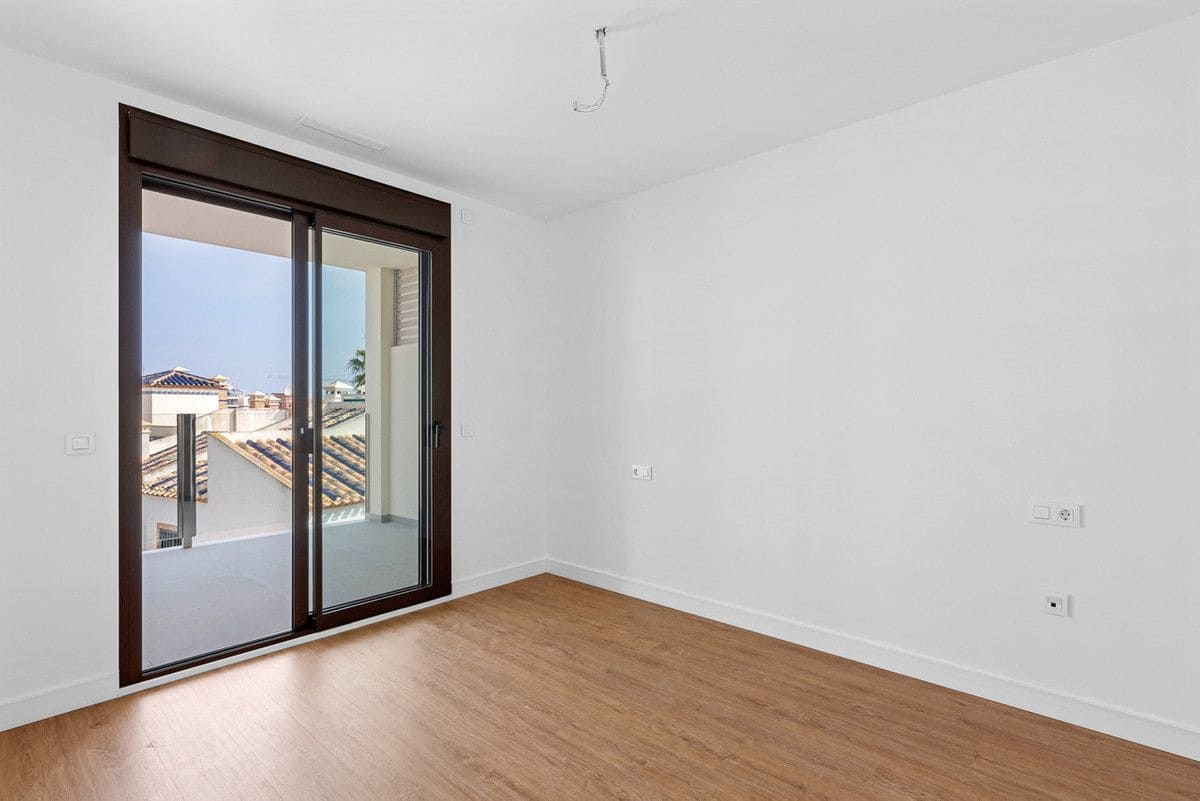2 sypialnia Apartament na sprzedaż w Orihuela Costa - 339 900 € (Ref: 10013719)