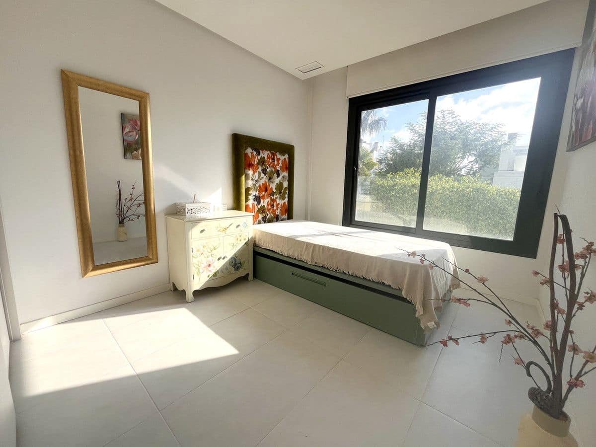 Chalet de 3 habitaciones en Orihuela Costa en venta - 585.000 € (Ref: 10013721)