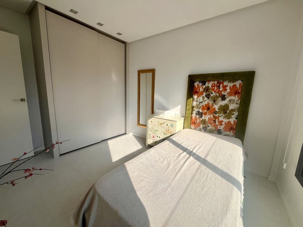 Chalet de 3 habitaciones en Orihuela Costa en venta - 585.000 € (Ref: 10013721)