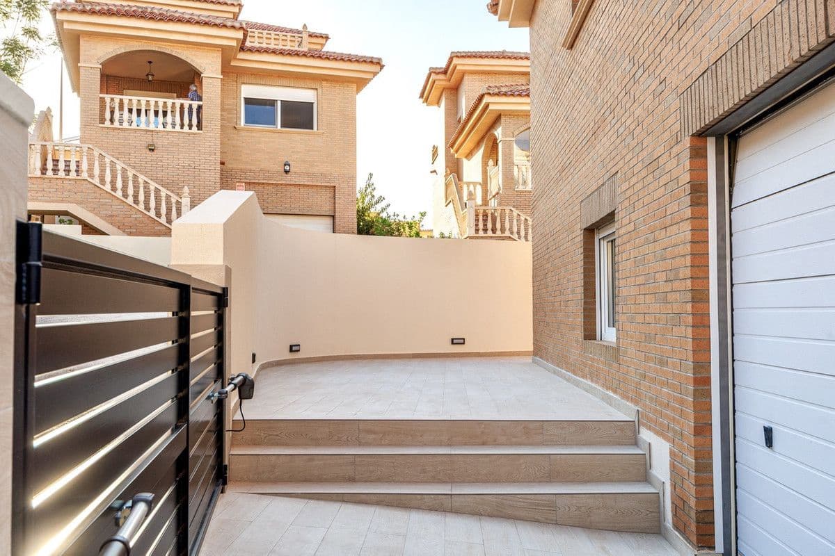 4 slaapkamer Villa te koop in Rojales - € 580.000 (Ref: 10013722)