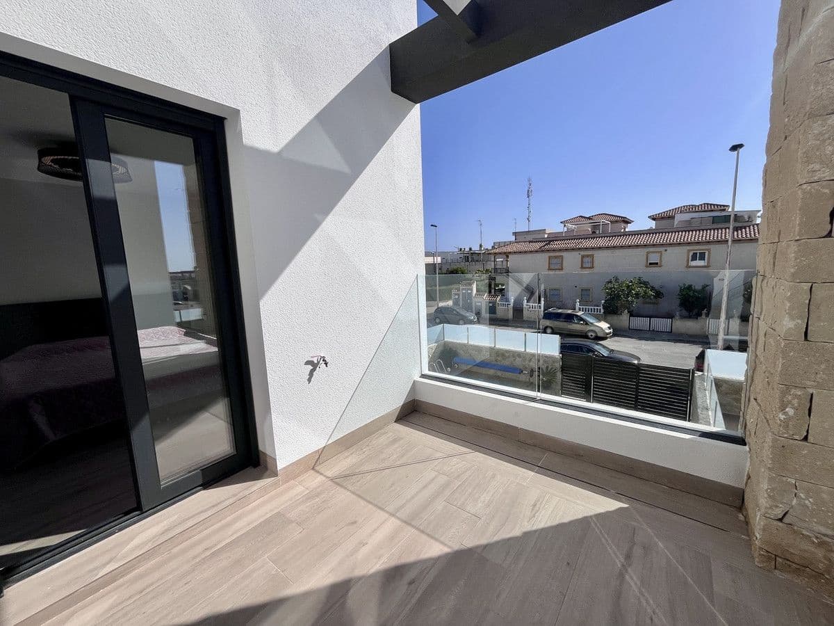 4 chambre Villa/Maison à vendre à Orihuela Costa - 794 950 € (Ref: 10013723)