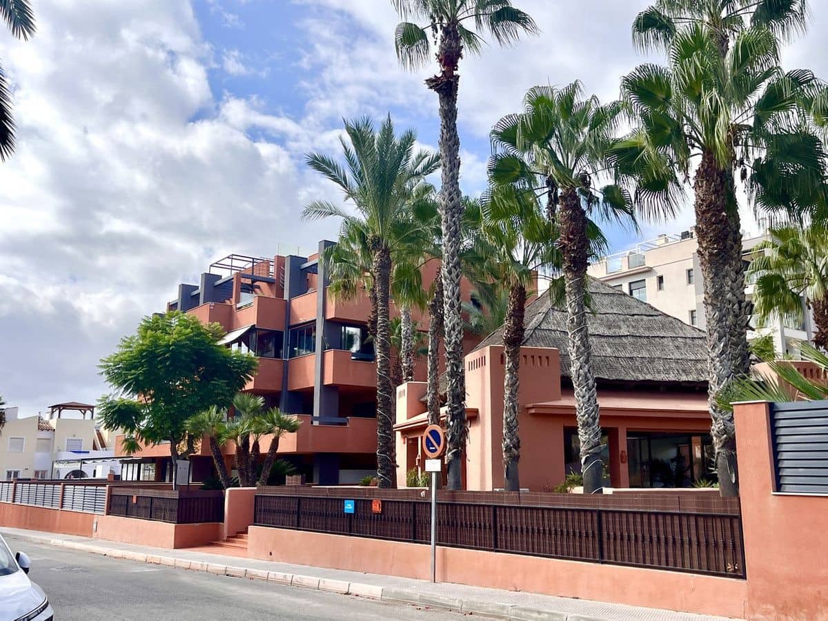 2 bedroom Apartment for sale in Orihuela Costa - € 264,950 (Ref: 10013725)