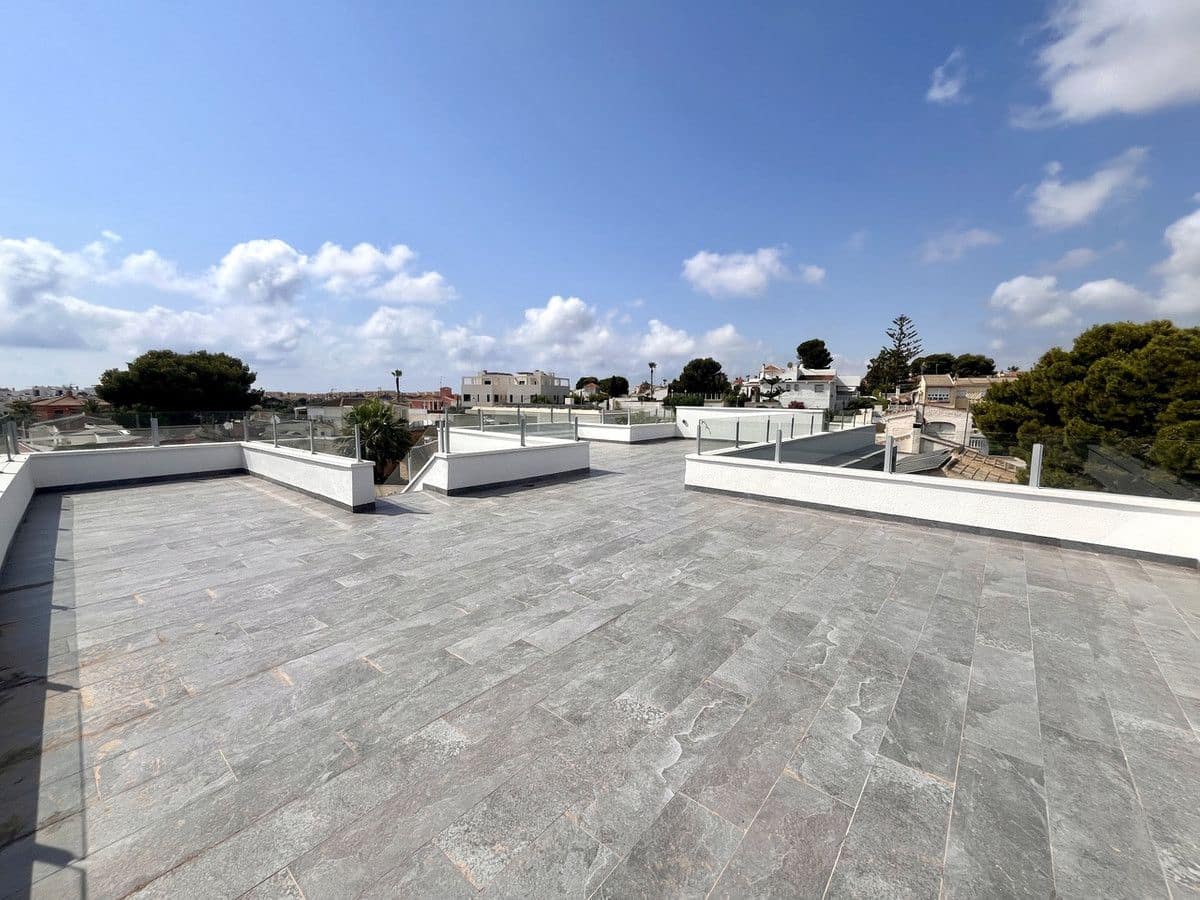6 soveværelse Villa til salg i Orihuela Costa med swimmingpool - € 1.050.000 (Ref: 10013728)