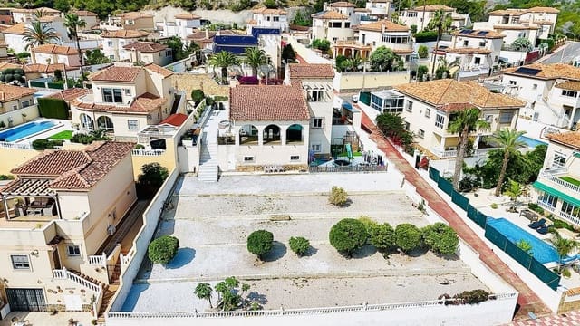 5 Zimmer Villa zu verkaufen in San Miguel de Salinas - 599.999 € (Ref: 10013730)